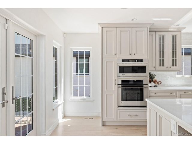 345 Dahlia St, Denver, CO 80220