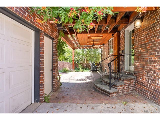 345 Dahlia St, Denver, CO 80220