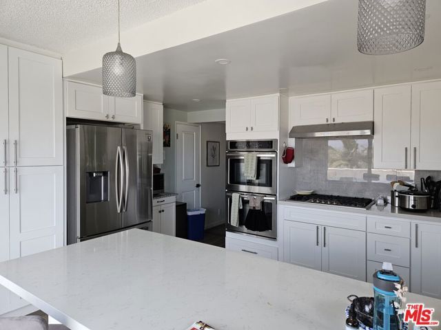 5652 Glenford Street, Los Angeles, CA 90008