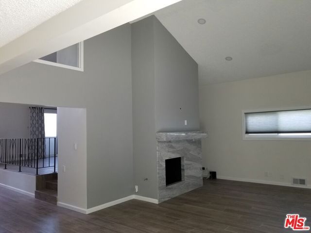 5652 Glenford Street, Los Angeles, CA 90008