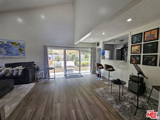5652 Glenford Street, Los Angeles, CA 90008