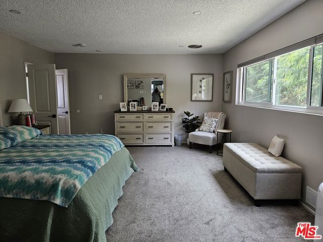 5652 Glenford Street, Los Angeles, CA 90008