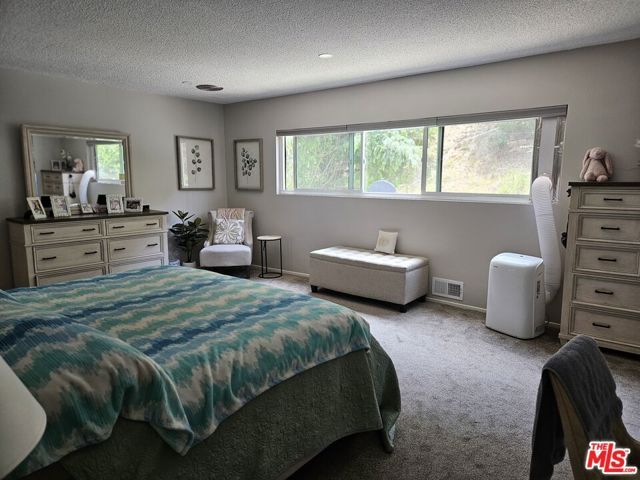 5652 Glenford Street, Los Angeles, CA 90008