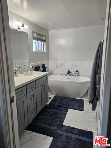 5652 Glenford Street, Los Angeles, CA 90008
