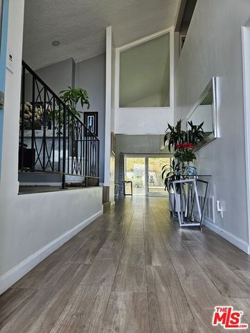5652 Glenford Street, Los Angeles, CA 90008