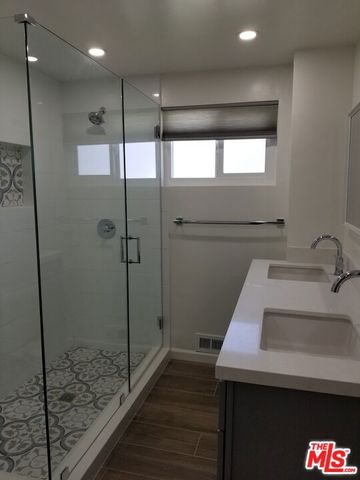 5652 Glenford Street, Los Angeles, CA 90008