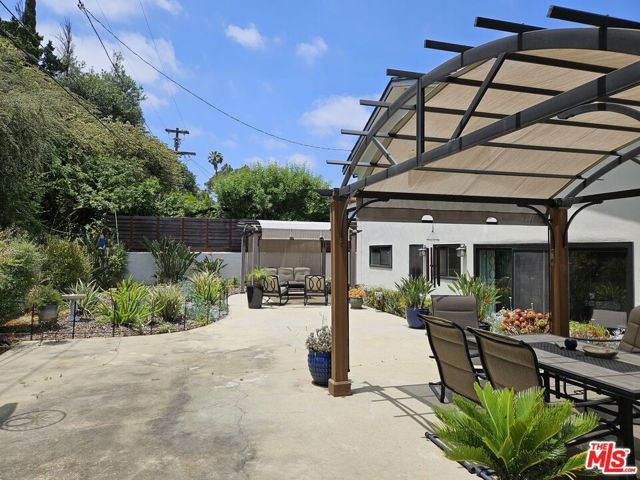 5652 Glenford Street, Los Angeles, CA 90008