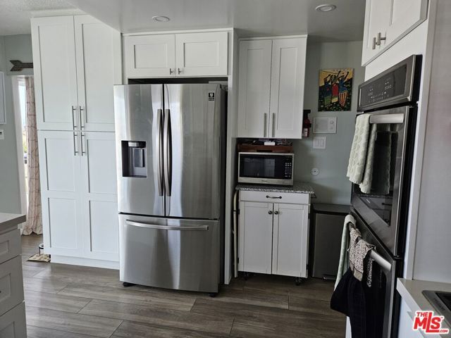 5652 Glenford Street, Los Angeles, CA 90008