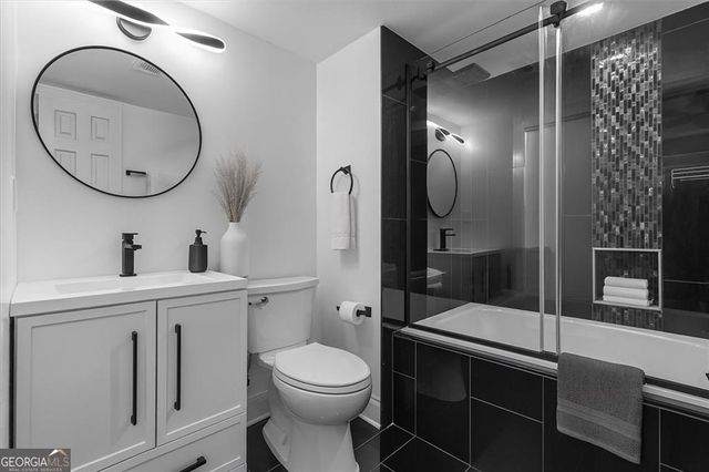 5250 Forest Downs Lane, Atlanta, GA 30349