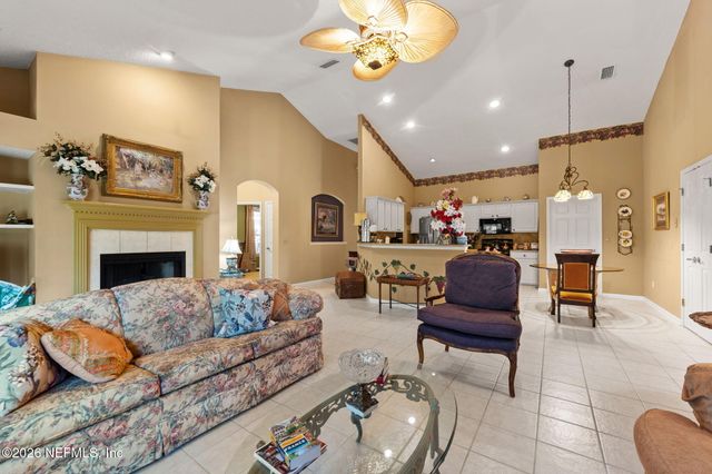 9156 SPINDLETREE Way, Jacksonville, FL 32256