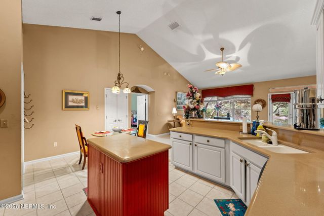 9156 SPINDLETREE Way, Jacksonville, FL 32256