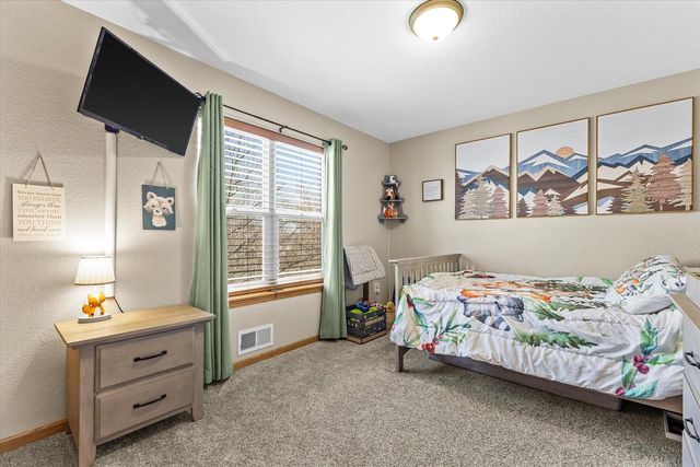 503 Brockway DRIVE, Mukwonago, WI 53149