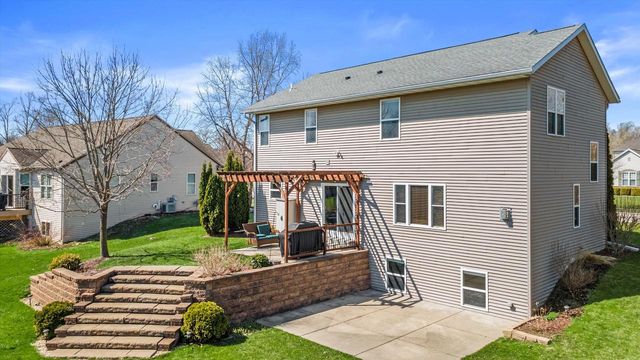 503 Brockway DRIVE, Mukwonago, WI 53149