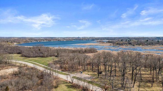503 Brockway DRIVE, Mukwonago, WI 53149