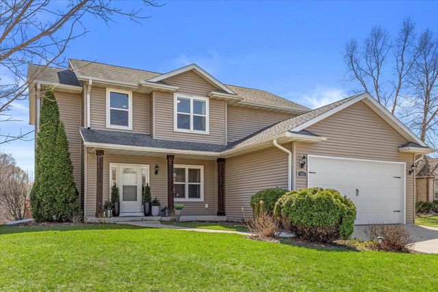 503 Brockway DRIVE, Mukwonago, WI 53149
