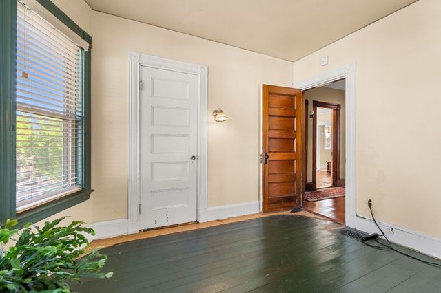 54 Tonawanda St, Boston, MA 02124