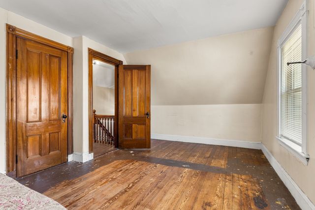 54 Tonawanda St, Boston, MA 02124