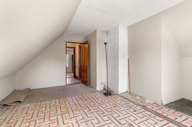 54 Tonawanda St, Boston, MA 02124