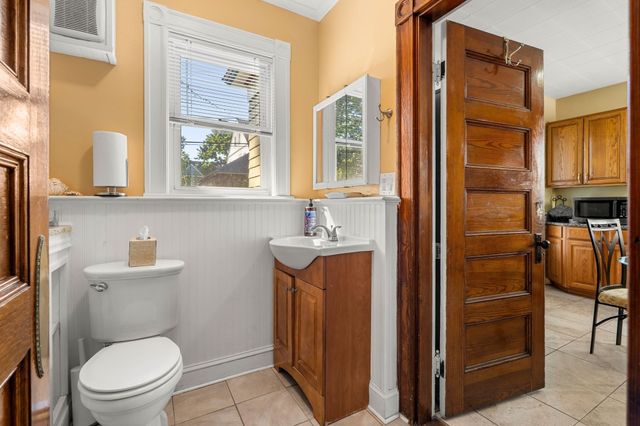 54 Tonawanda St, Boston, MA 02124