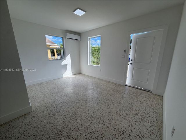 2784 SW 31st Pl, Miami, FL 33133