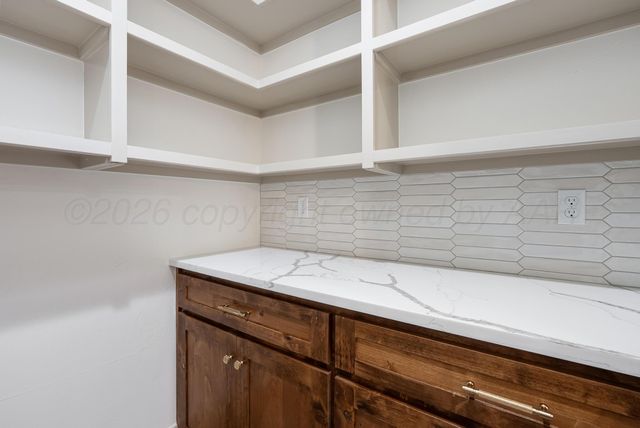 24 SOUTHRIDGE Drive, Canyon, TX 79015