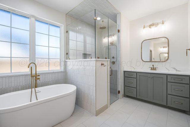 24 SOUTHRIDGE Drive, Canyon, TX 79015