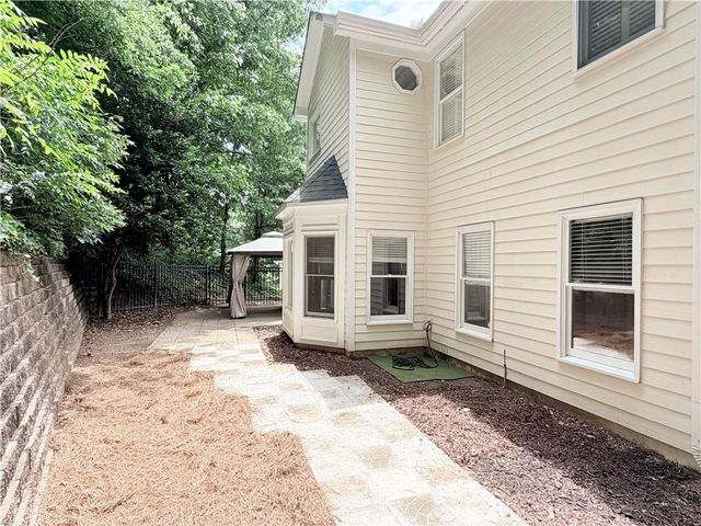 4041 Vinings Mill Court SE, Smyrna, GA 30080