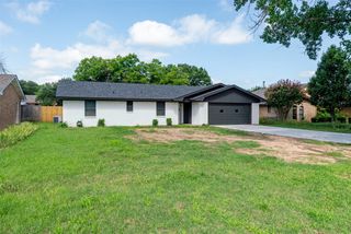 1356 N Dale Avenue, Stephenville, TX 76401
