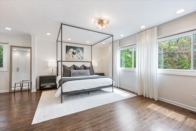 881 Marion Avenue, Highland Park, IL 60035
