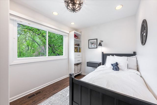 881 Marion Avenue, Highland Park, IL 60035