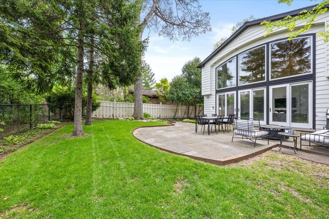 881 Marion Avenue, Highland Park, IL 60035