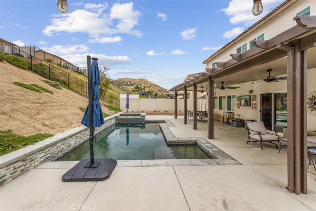 30901 Foxhollow, Winchester, CA 92596