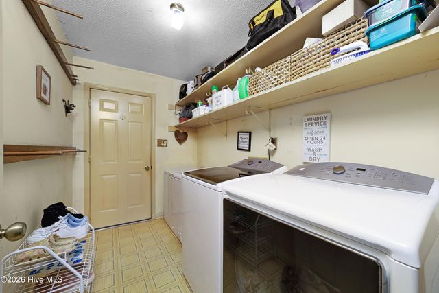 6318 Albatross Drive, New Bern, NC 28560