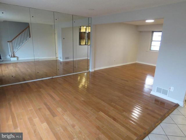 6240 PATRICK HENRY CT, Bensalem, PA 19020