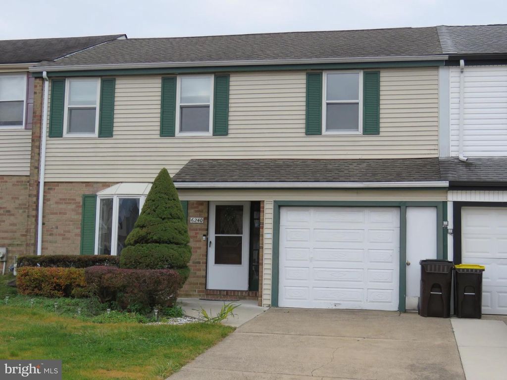 6240 PATRICK HENRY CT, Bensalem, PA 19020