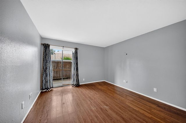 2100 Wilcrest Drive 140, Houston, TX 77042