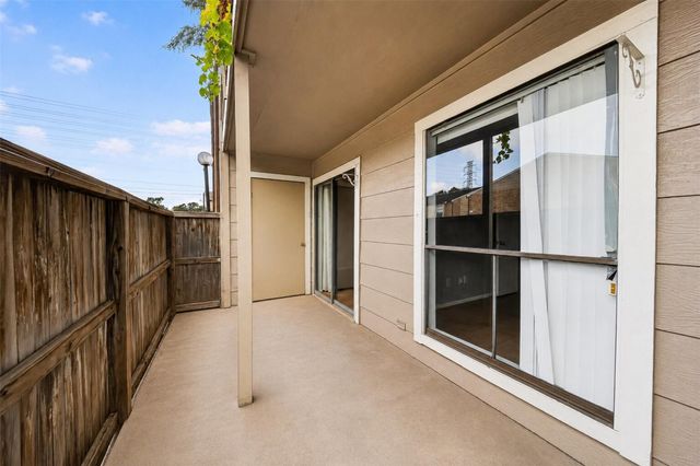 2100 Wilcrest Drive 140, Houston, TX 77042