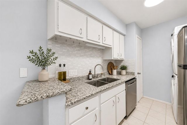 2100 Wilcrest Drive 140, Houston, TX 77042