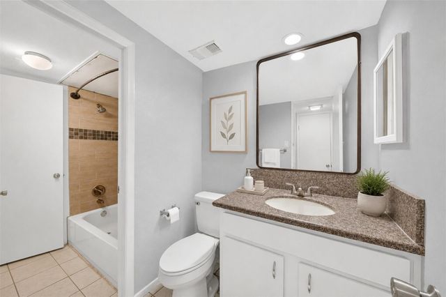 2100 Wilcrest Drive 140, Houston, TX 77042