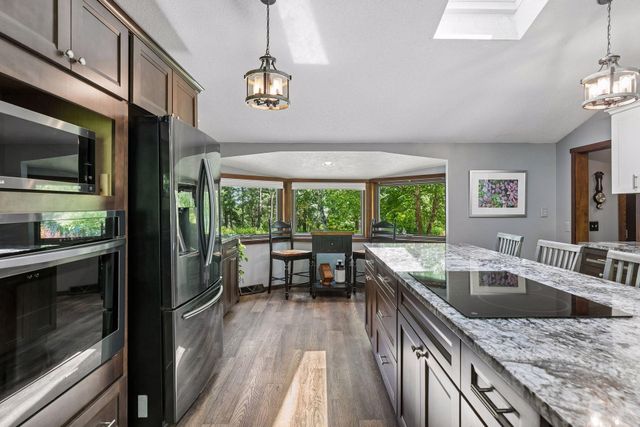 682 O'Neil Road, Hudson, WI 54016