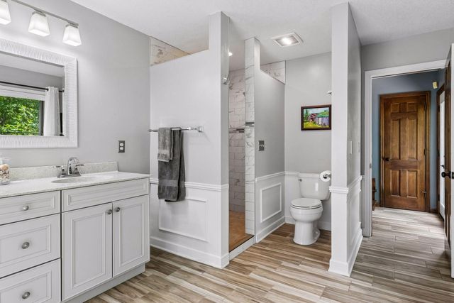 682 O'Neil Road, Hudson, WI 54016