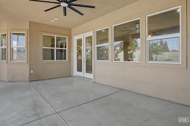 10200 Barnes Drive, Bakersfield, CA 93311