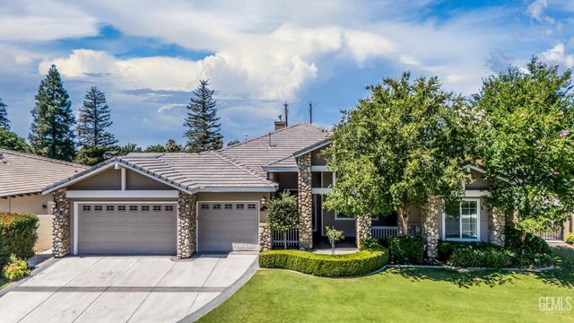 10200 Barnes Drive, Bakersfield, CA 93311