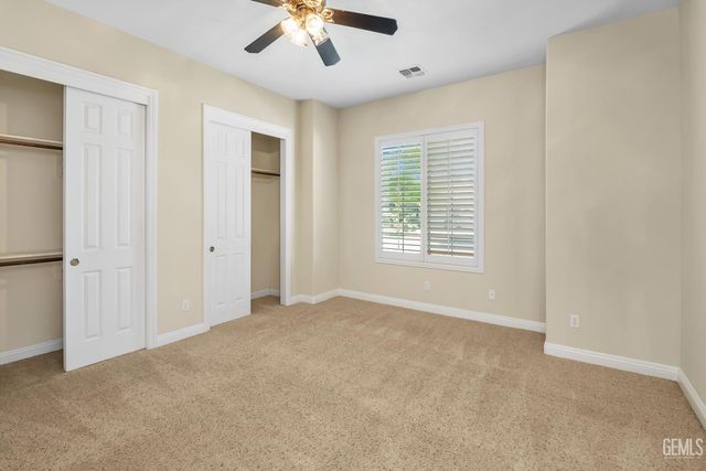 10200 Barnes Drive, Bakersfield, CA 93311
