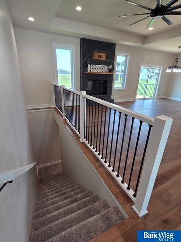 1043 Tuscan Trail, Hickman, NE 68372