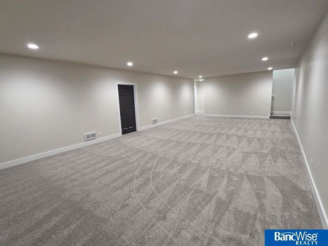 1043 Tuscan Trail, Hickman, NE 68372