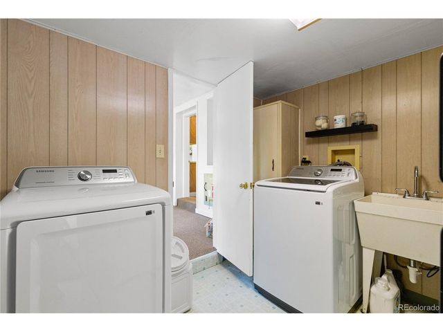 2260 Nome St, Aurora, CO 80010
