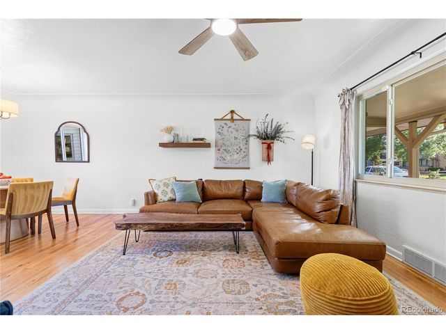 2260 Nome St, Aurora, CO 80010