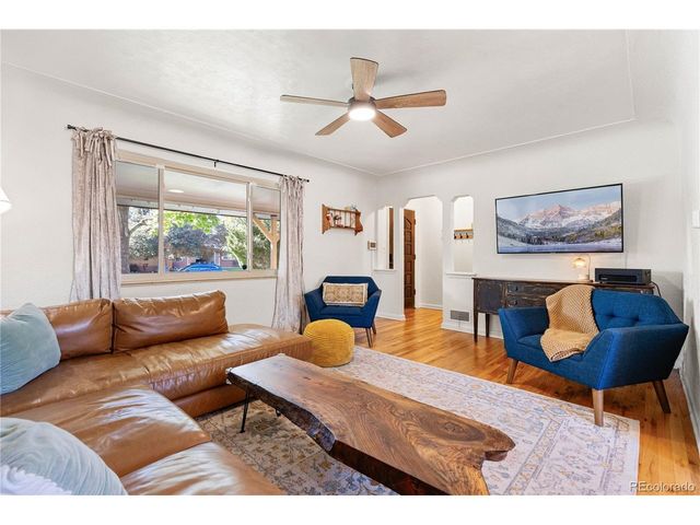 2260 Nome St, Aurora, CO 80010