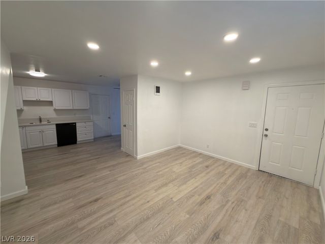 5108 Greene Lane B, Las Vegas, NV 89119